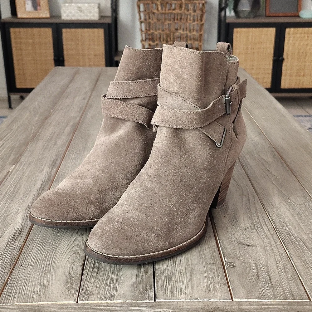 Sam Edelman Western-Inspired Suede Ankle Boots In Taupe Size 10